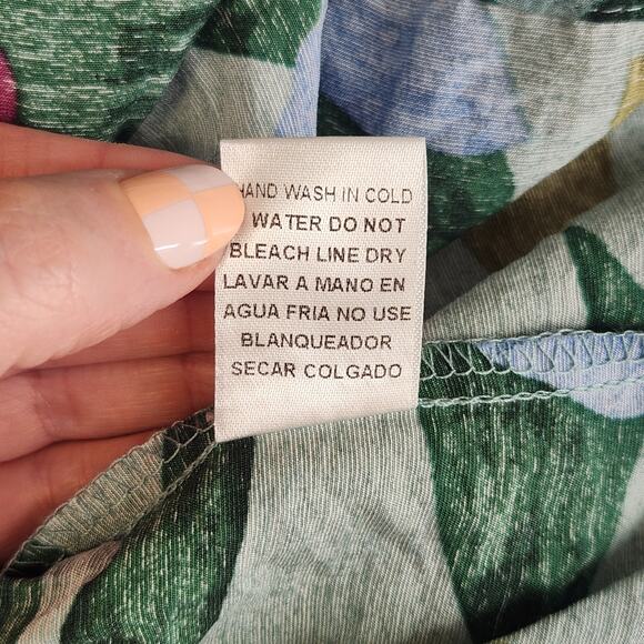 ENTRO Floral Peplum Top with Ruffled Sleeves, Size Medium - Picture 10 of 10